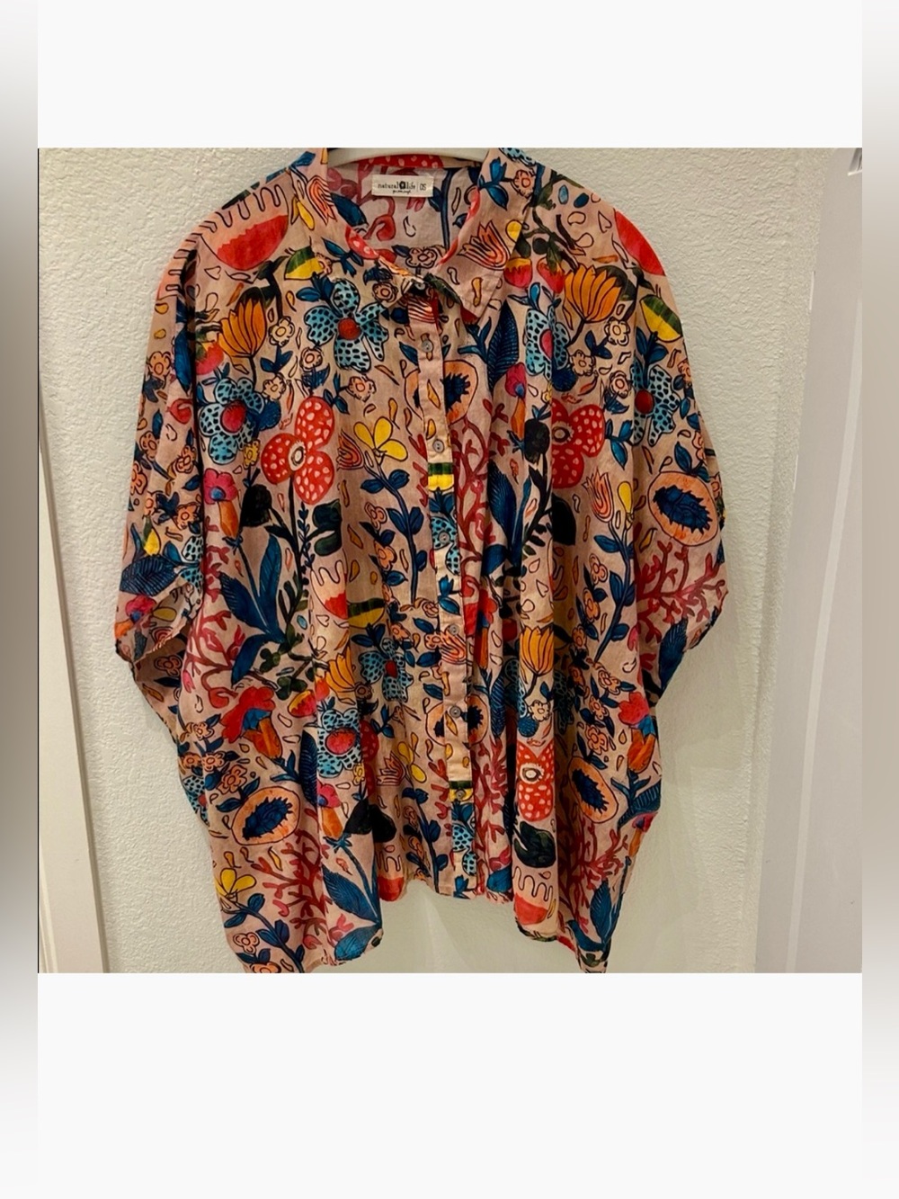 NATURAL LIFE Floral Button-Front Top in Coral, Navy & Beige